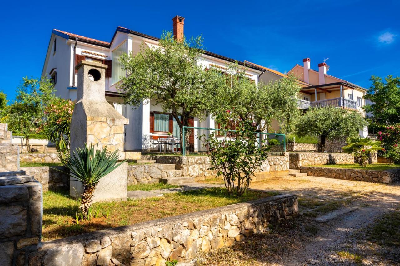 Apartments Belavic By El-Pi Tours Njivice Εξωτερικό φωτογραφία