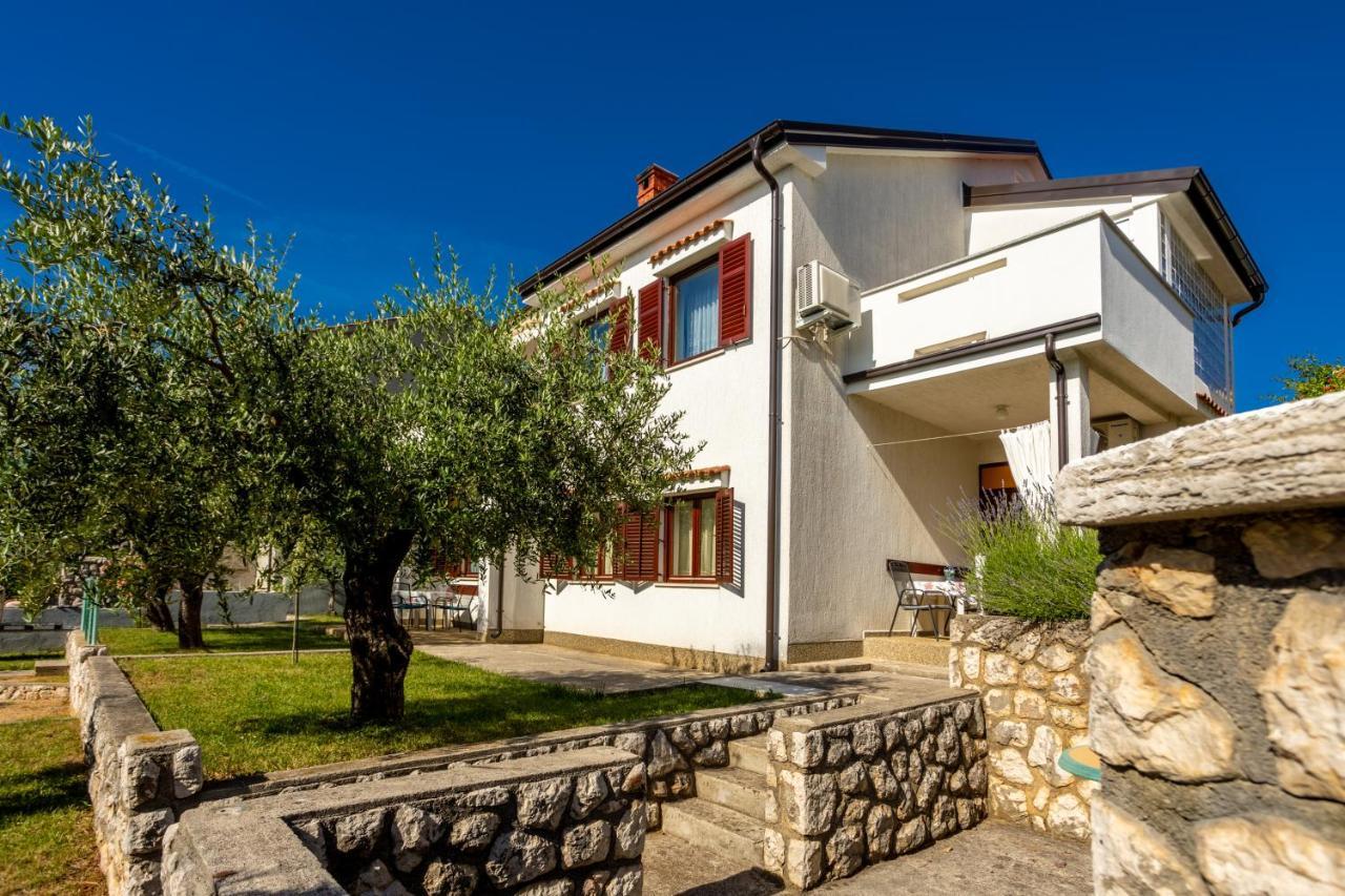 Apartments Belavic By El-Pi Tours Njivice Εξωτερικό φωτογραφία
