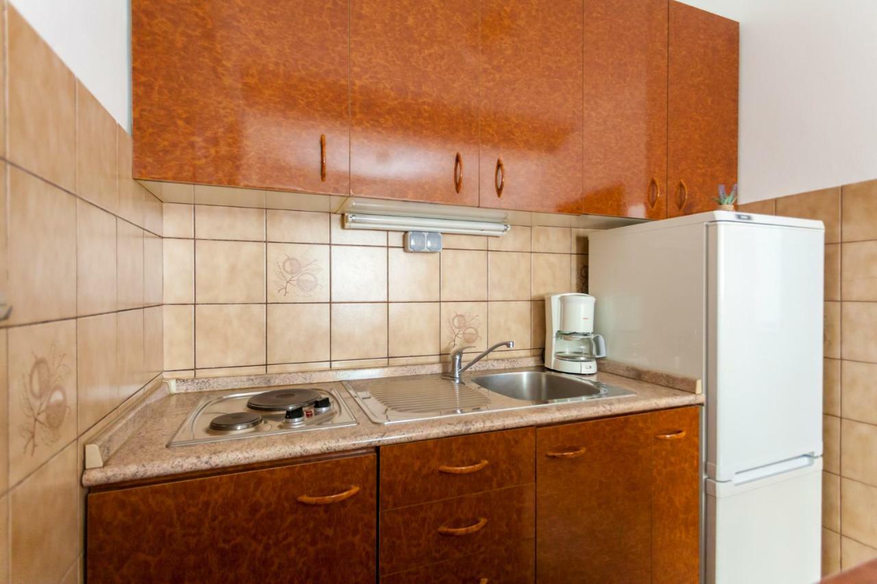 Apartments Belavic By El-Pi Tours Njivice Εξωτερικό φωτογραφία