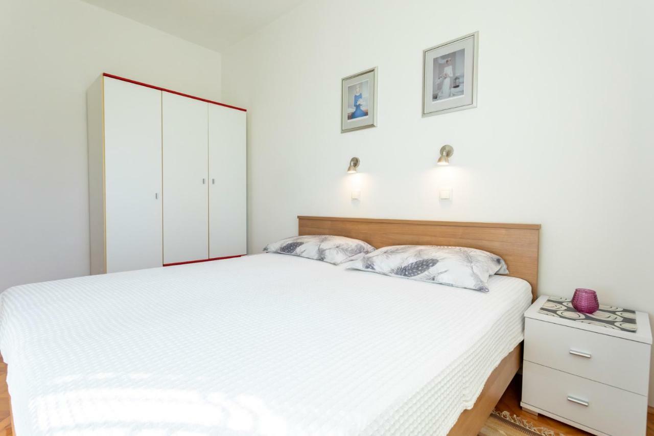Apartments Belavic By El-Pi Tours Njivice Εξωτερικό φωτογραφία